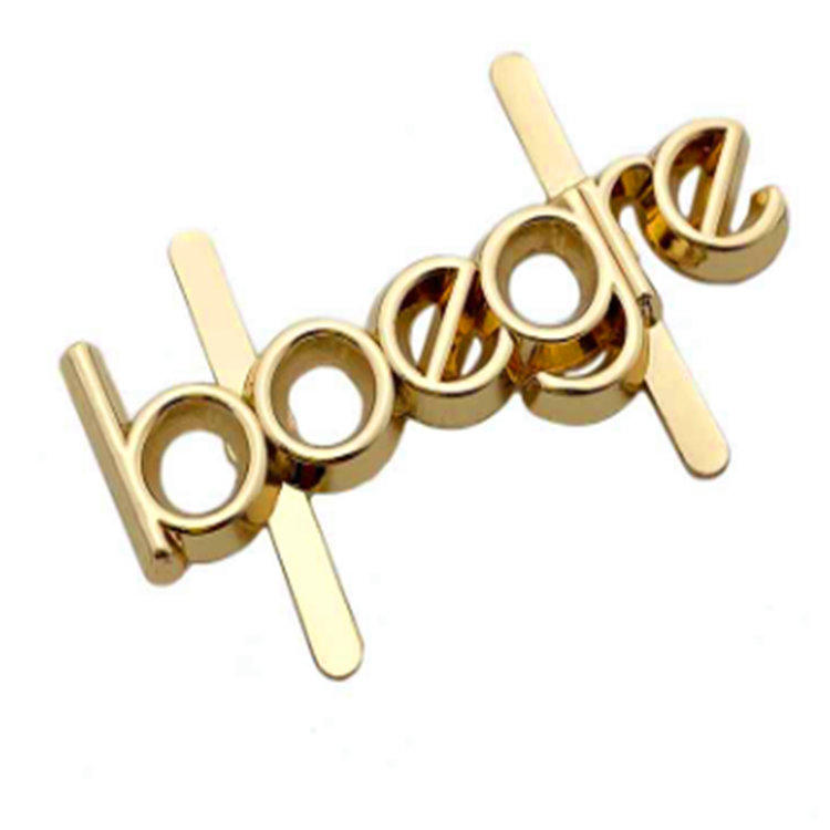 Prong logo huruf disesuaikan emas di plat logam belakang untuk beg